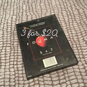 Format 5x7 black picture frame. 3itemsfor$20